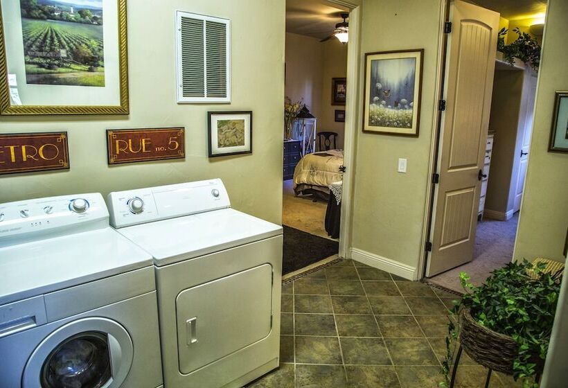 Snow Canyon View Bed And Breakfast