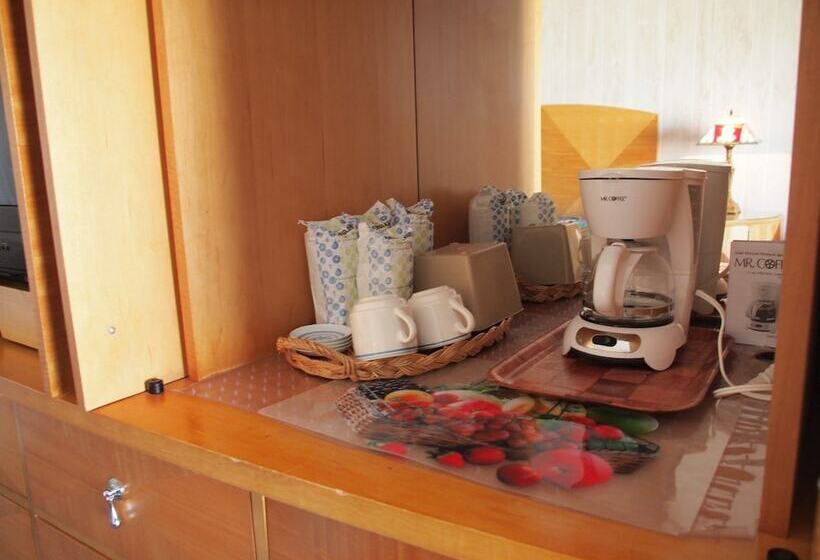 Suitcase Motel & Travel