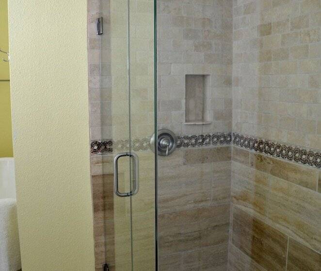 The Oaks Bed And Breakfast