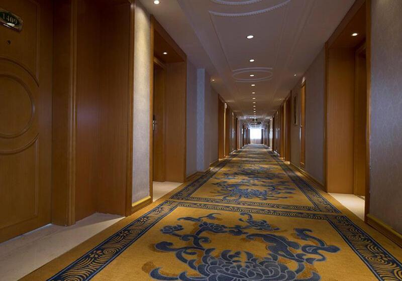 Vienna Hotel Hainan Oriental Avenue