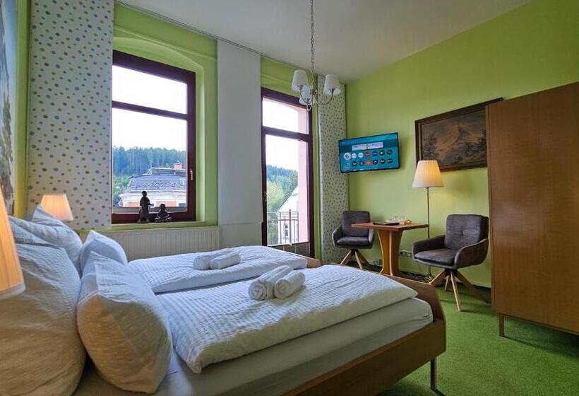 Bed and Breakfast Pension Weiße Rose, Parkplatz, Frühstück, Wlan, Zentral