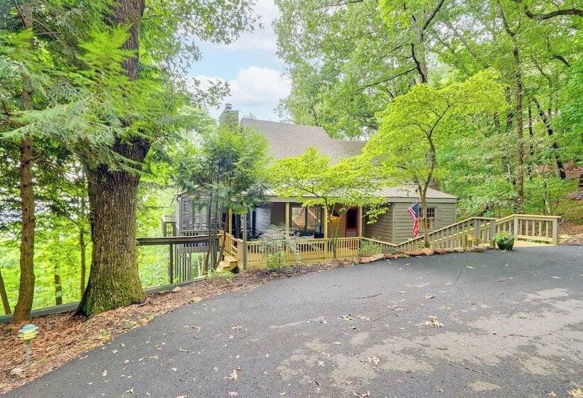 2 Decks + Fire Pit: Mountain Cabin In Big Canoe!