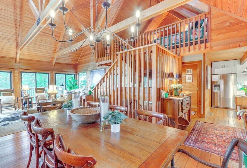 2 Decks + Fire Pit: Mountain Cabin In Big Canoe!