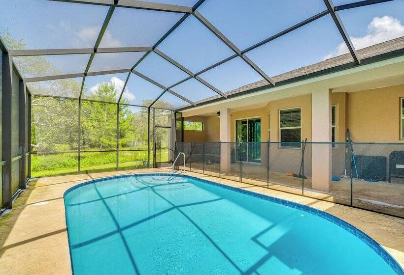 Brooksville Home ~ 5 Mi To Weeki Wachee Springs!