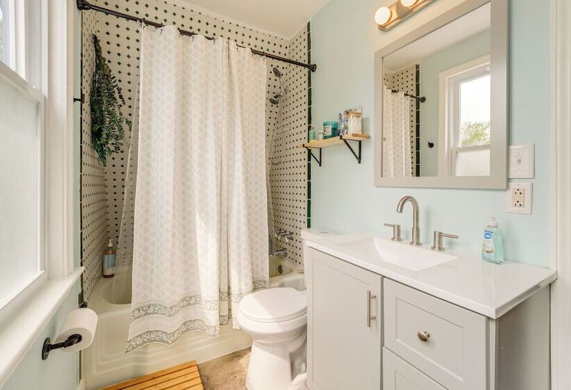 Charming Home < 2 Mi To Ocean Park & Pier!