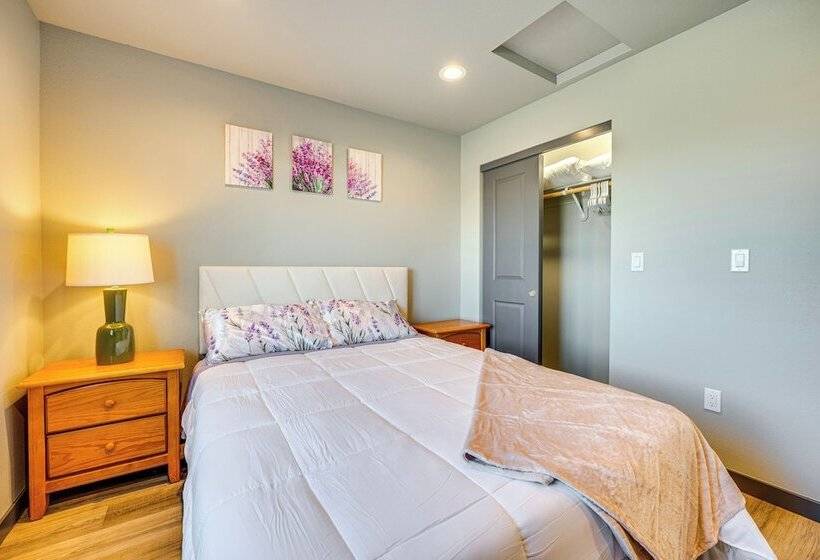 Charming Home ~ Half Mi To Potholes State Park