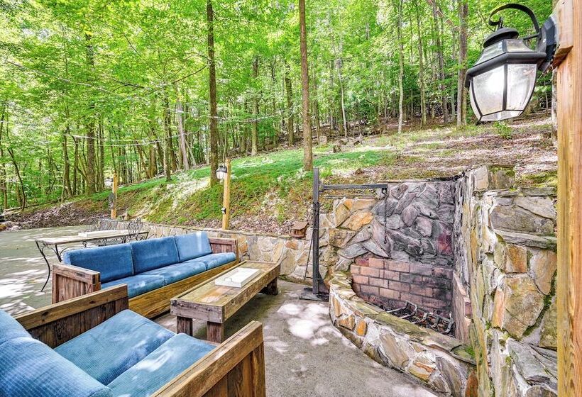 Patio & Fire Pit: Charming Cabin In Roaring Gap!