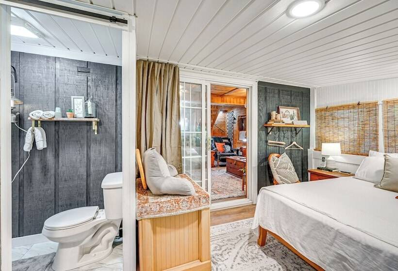 Patio & Fire Pit: Charming Cabin In Roaring Gap!