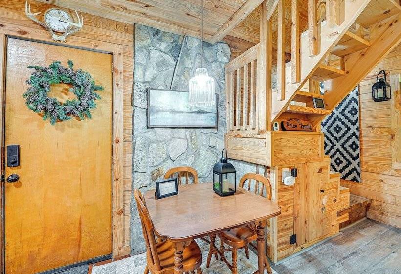 Patio & Fire Pit: Charming Cabin In Roaring Gap!