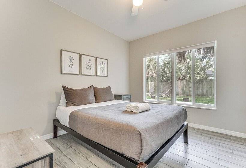 Ft Lauderdale Home: Ideal For Work, Leisure & Fun!