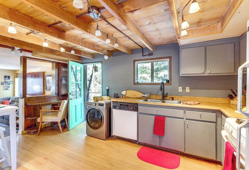 Green Valley Lake Cabin Near Lake: Boat + Ski!