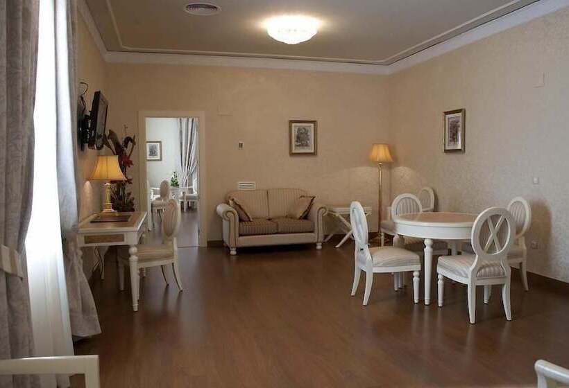 Отель Bossh Alicia