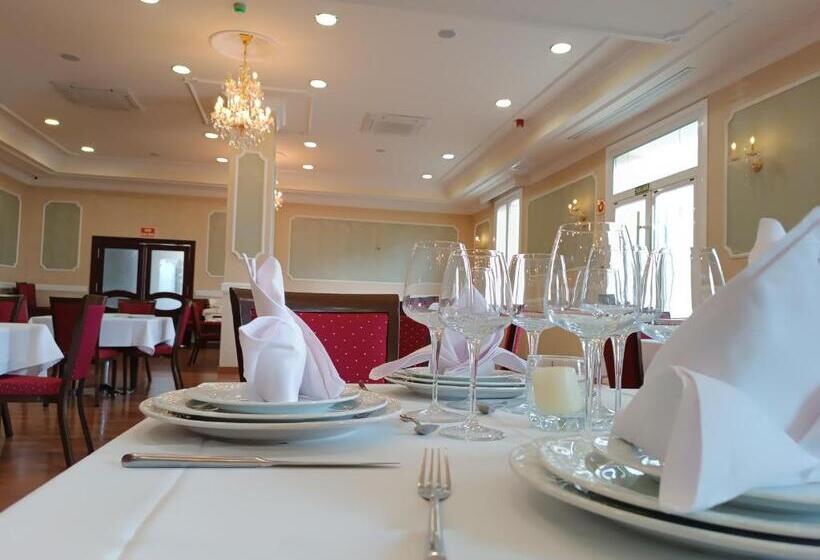 Отель Bossh Alicia