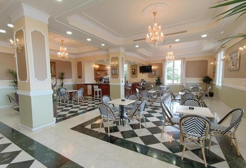 Отель Bossh Alicia