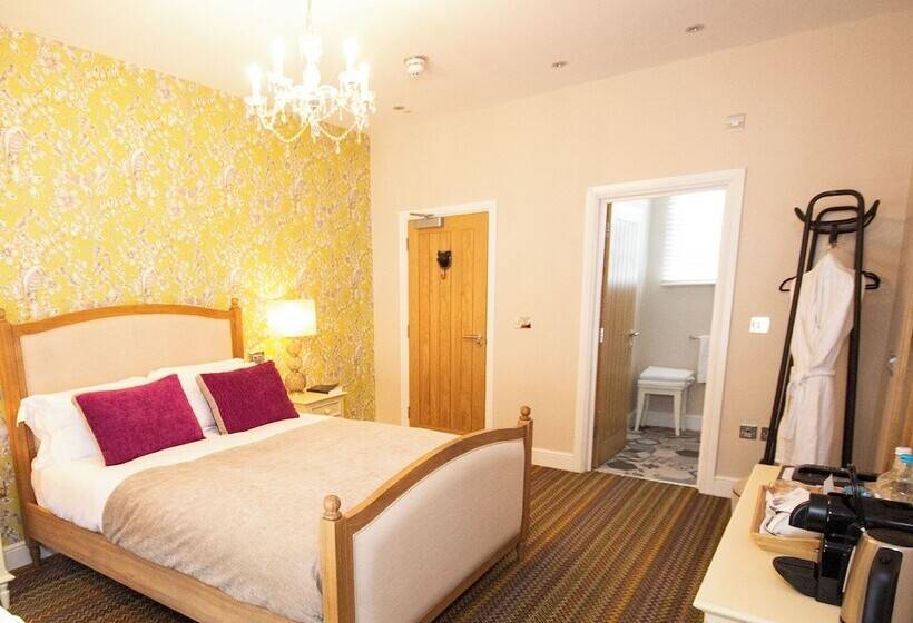 فندق Pig And Truffle