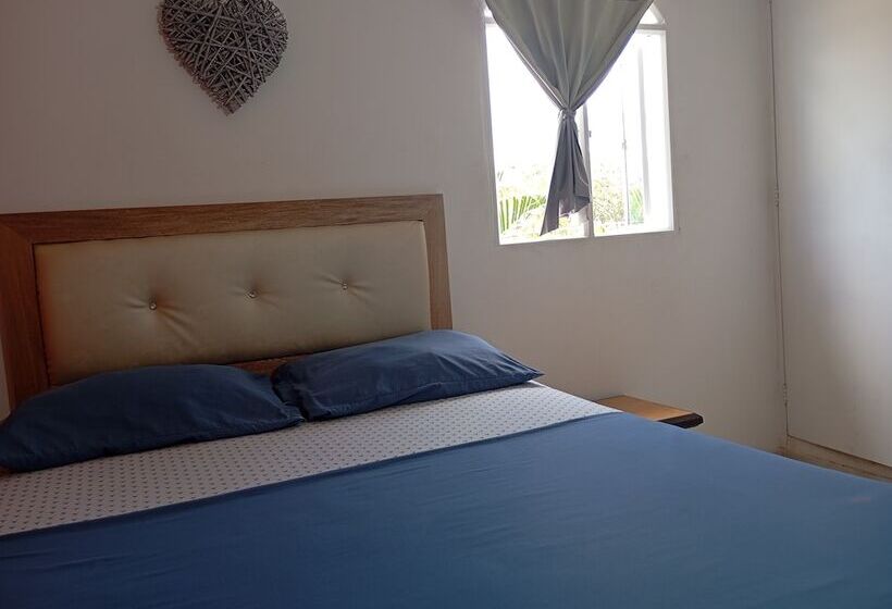 בית מלון כפרי Real Palace Tulua