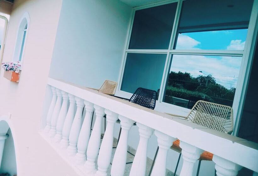 هتل Real Palace Tulua