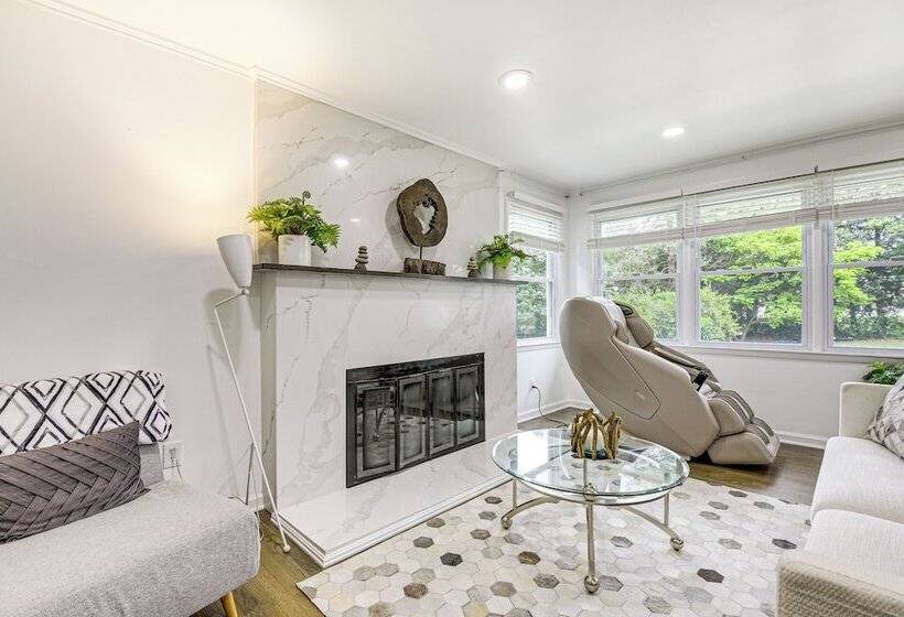 Fire Pit & Gazebo   Luxe Severn Family Home!