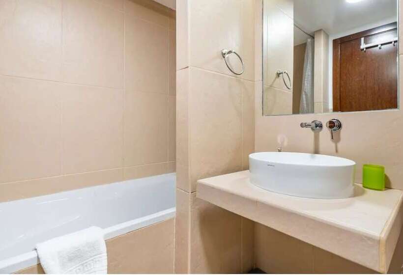 Luxury 3br 7 Pools Beach 200 M