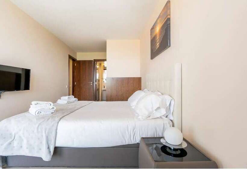 Luxury 3br 7 Pools Beach 200 M