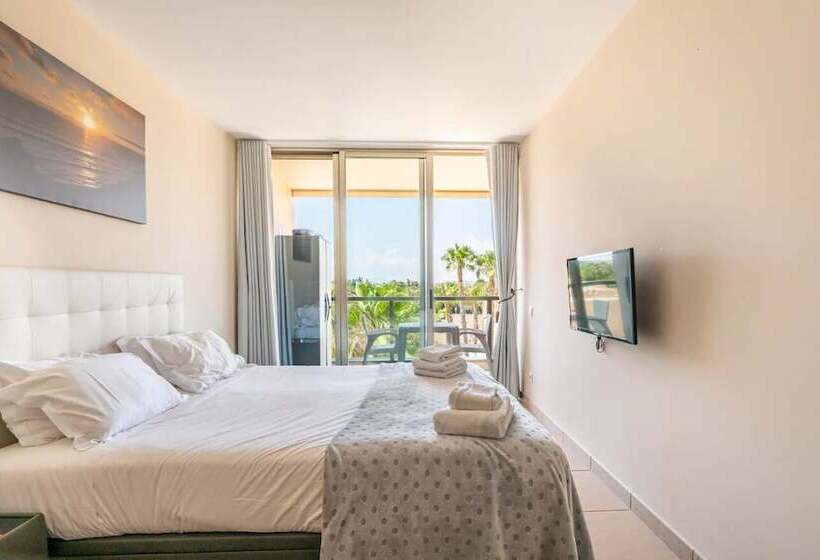 Luxury 3br 7 Pools Beach 200 M