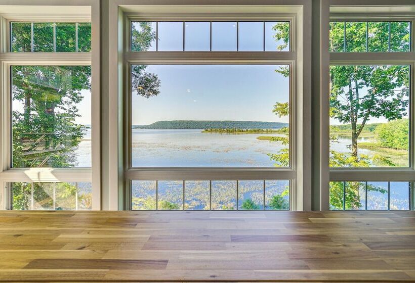 Maiden Rock Cottage W/ Fire Pit & Lake Pepin Views