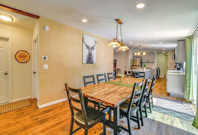 Modern Unadilla Retreat W/ Decks & Gas Grill!