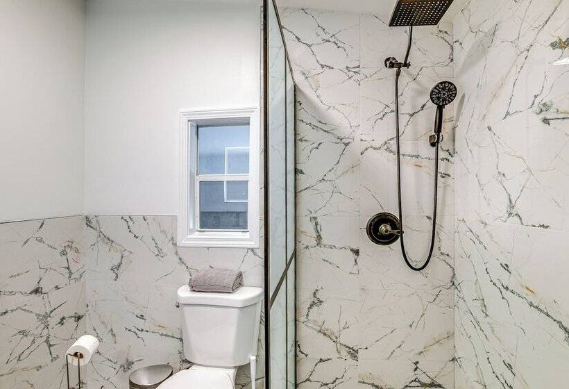 Modern Unadilla Retreat W/ Decks & Gas Grill!