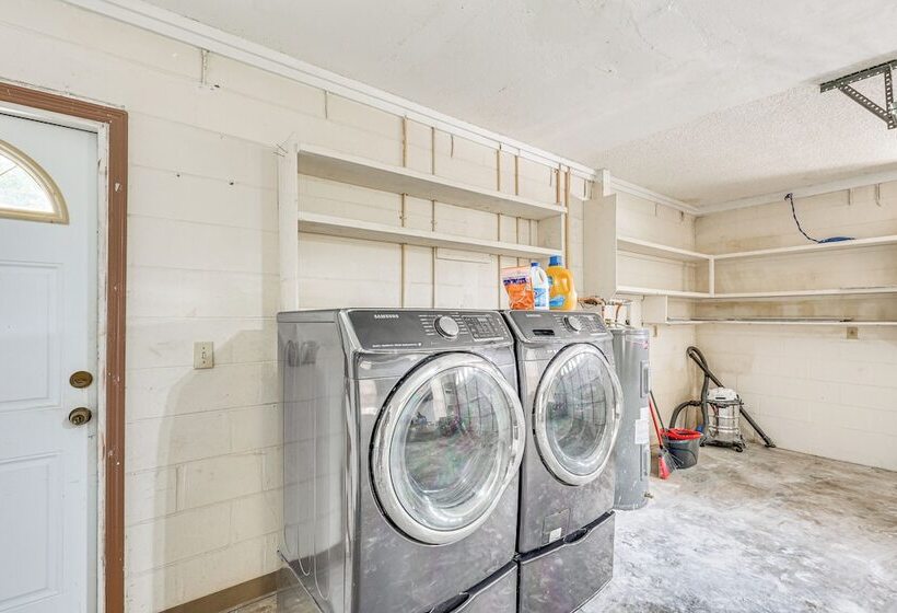 Modern Wimauma Family Home W/ Private Pool & Yard!