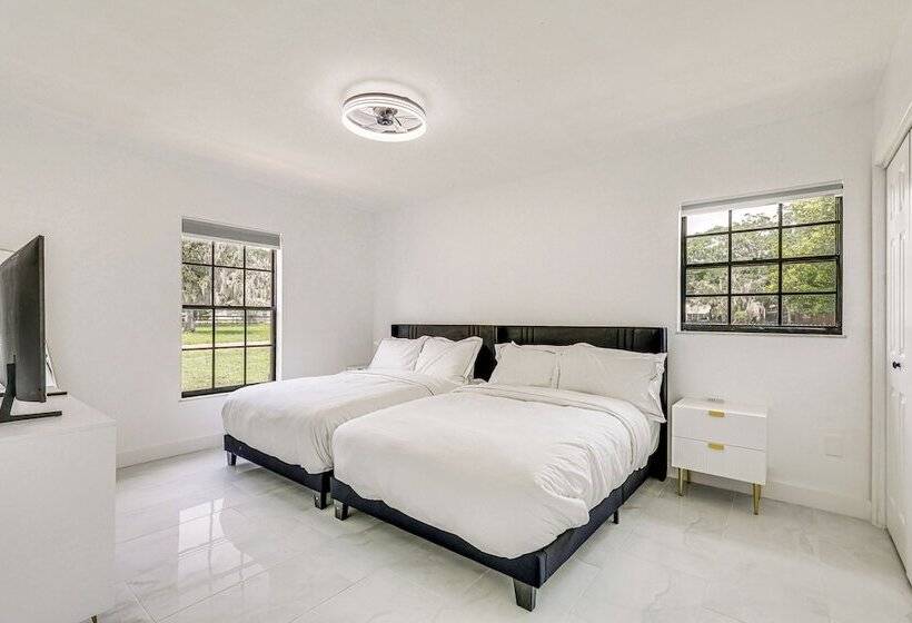 Modern Wimauma Family Home W/ Private Pool & Yard!