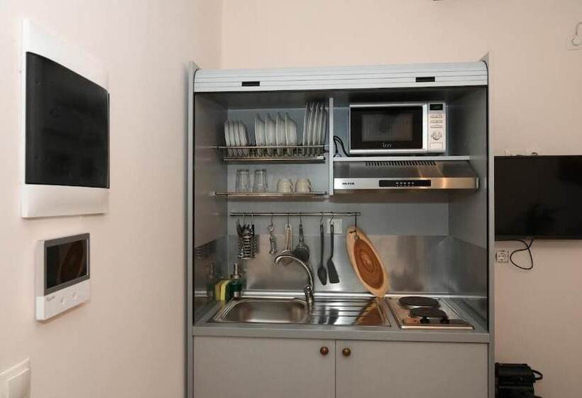 汽车旅馆  Elida Inn