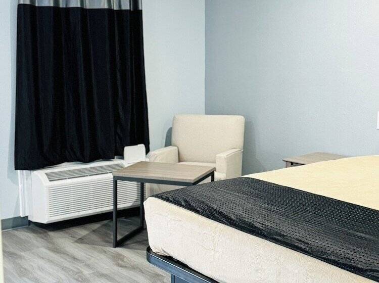 מוטל Express Inn & Suites