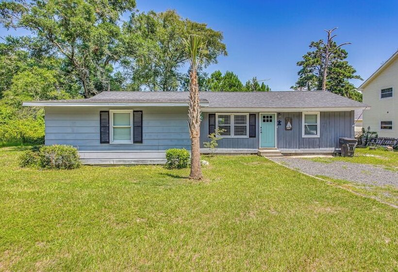 Ocean Isle Beach Home W/ Grill: 1 Mi To Beach!