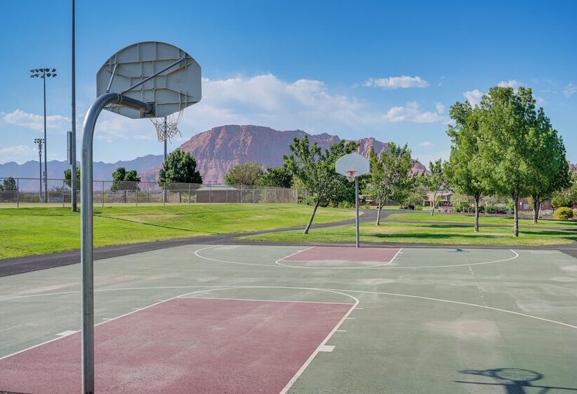 Paradise Village Oasis W/ Lazy River & Hot Tubs!