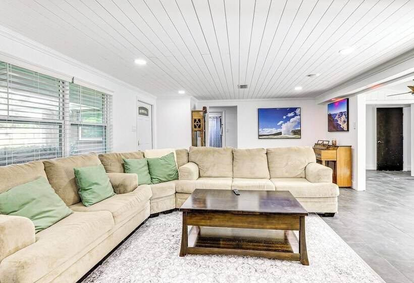 Peaceful Port Charlotte Home W/ Private Pool!