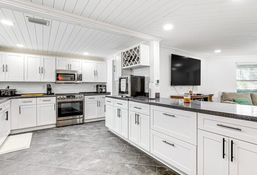 Peaceful Port Charlotte Home W/ Private Pool!