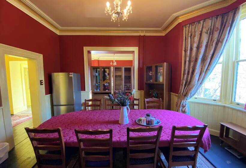 پانسیون Ellstanmor Guesthouse Cooma