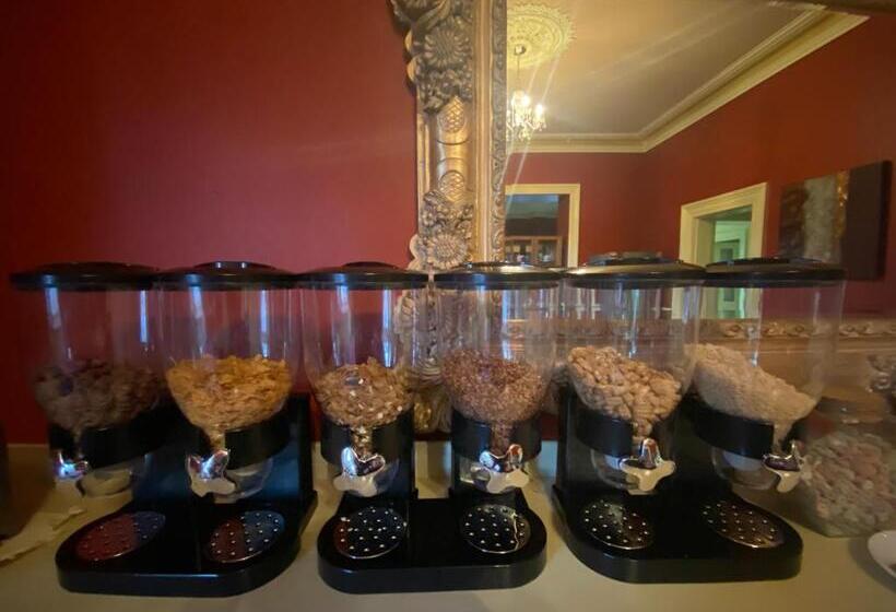 پانسیون Ellstanmor Guesthouse Cooma