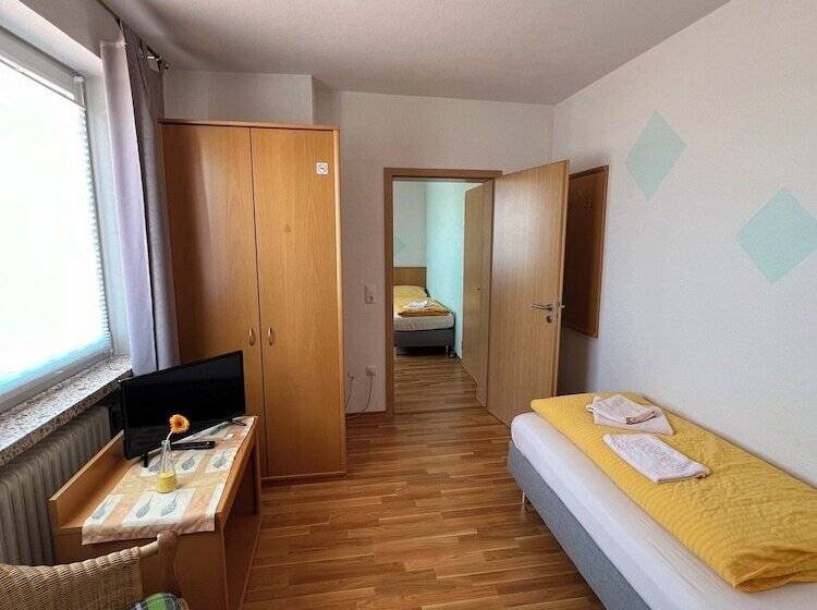 Пансион Gasthaus & Metzgerei Besenhardt