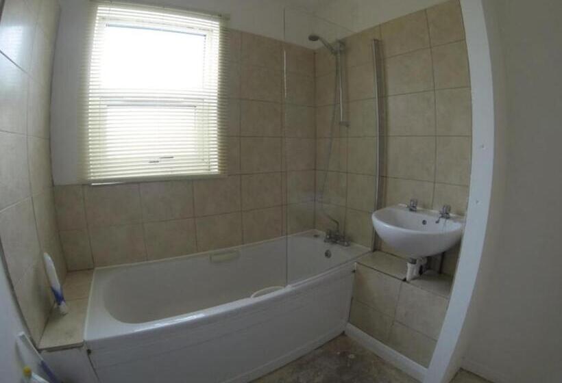 ペンション Winton House