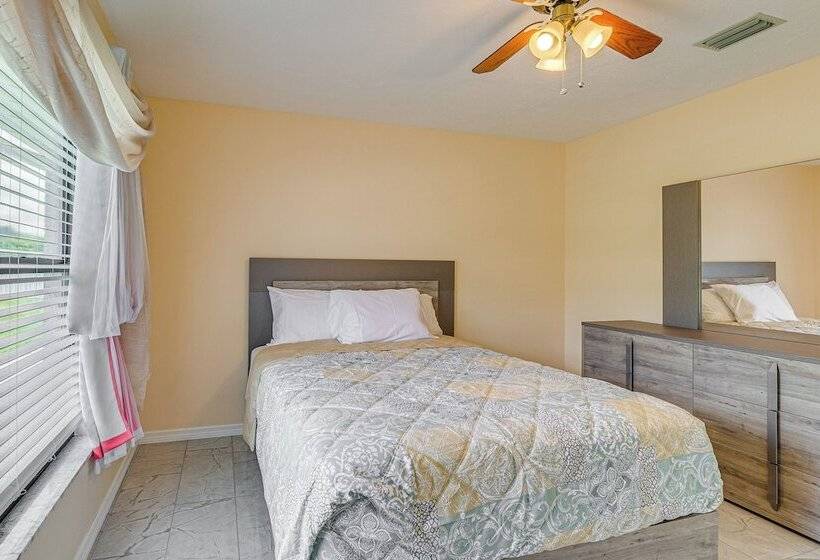 Pet Friendly Ocala Home W/ Screened In Lanai!