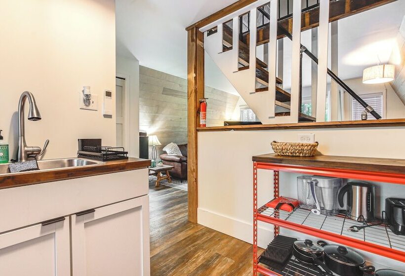 Pet Friendly Oxford A Frame Cabin W/ Fire Pit!