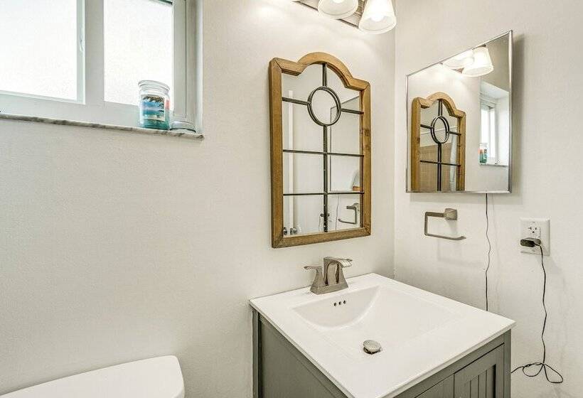 5 Mi To Beach: Pet Friendly Port Charlotte Home