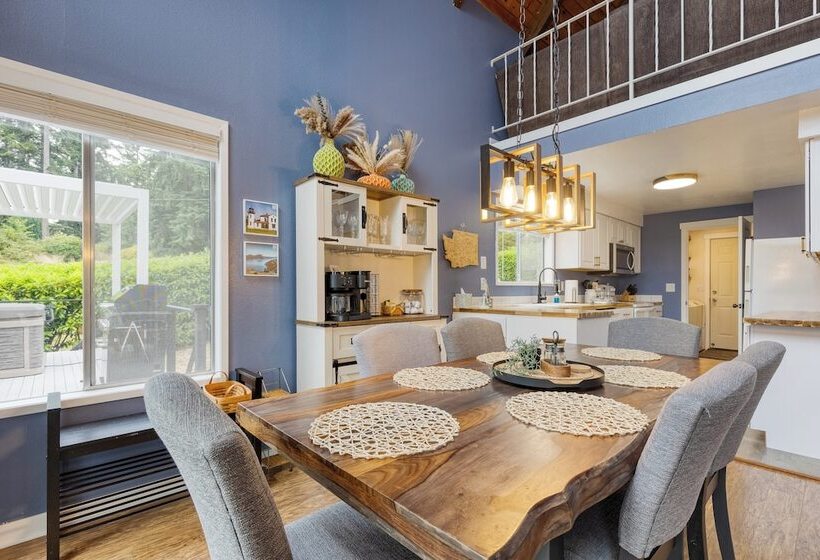 Polnell Point Lookout By Avantstay Water Views, Hot Tub, Large Patio