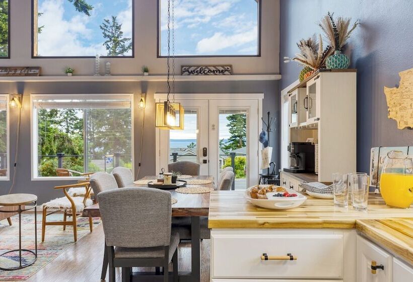 Polnell Point Lookout By Avantstay Water Views, Hot Tub, Large Patio