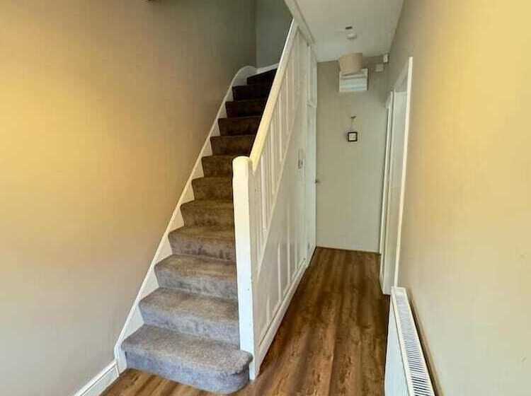 住所  Cosy 3 Bed House In Birmingham With Free Parking