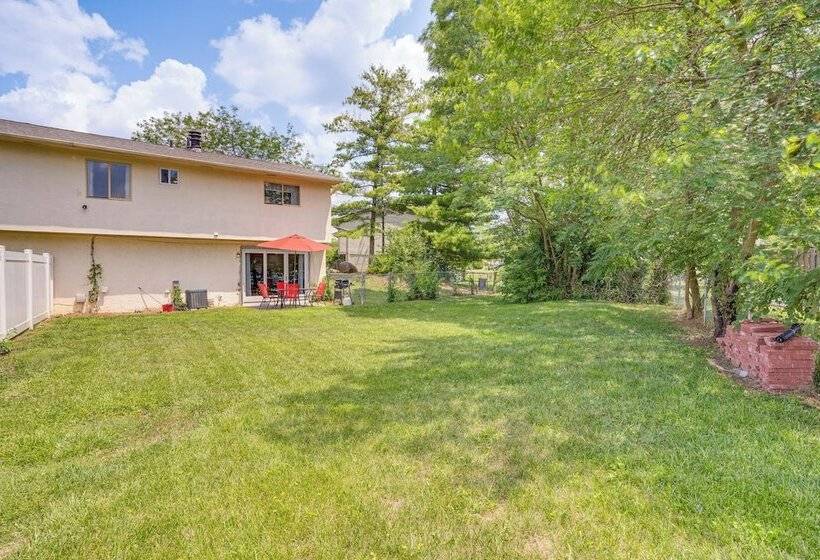 Reynoldsburg Home W/ Patio ~ 11 Mi To Columbus!
