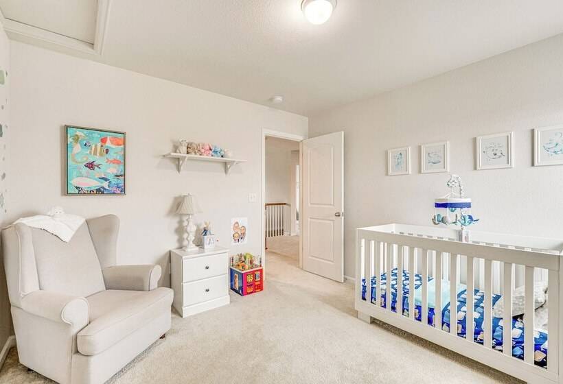 15 Mi To Boulder: Spacious Family Home In Erie