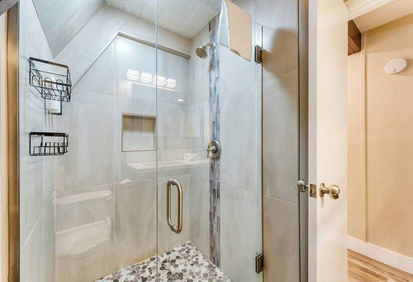 Speckled By Avantstay Modern Interior, 0.5mi To Lake!