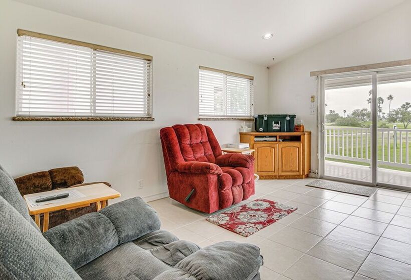5 Mi To Beaches: Sunny Port Isabel Golf Retreat